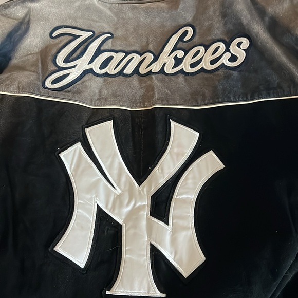 Vintage Rare New York Yankees Leather Jacket - Picture 10 of 10